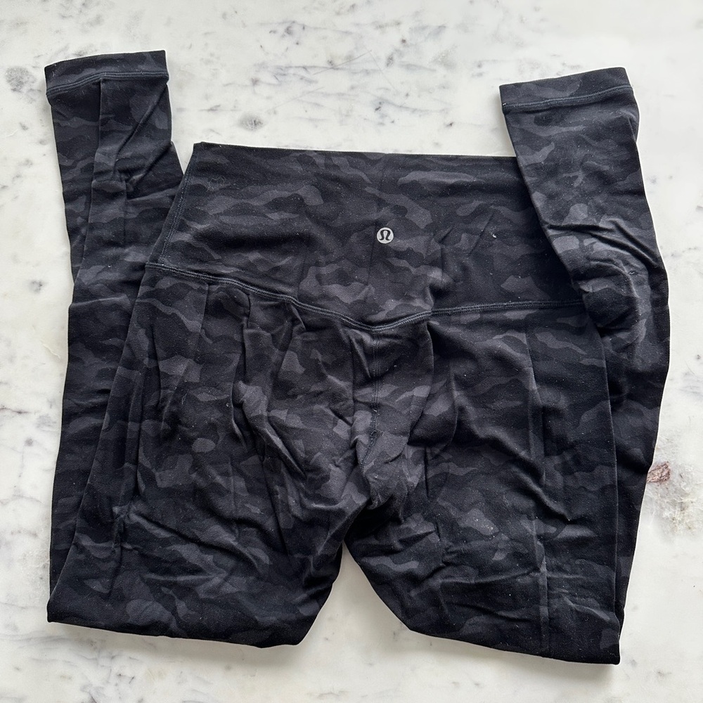 Lululemon align 28 inch pants size 6 camo